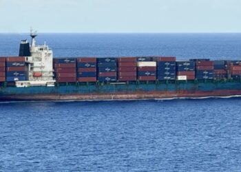 Gewonden en schade na aanval op Frans vrachtschip in Straat van Hormuz