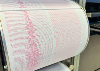 Krachtige aardbeving treft de Filippijnen met een kracht van 6 Richter