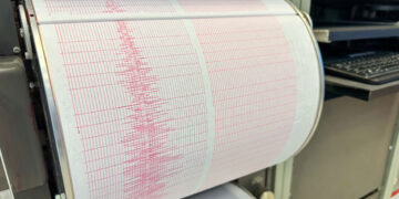 Krachtige aardbeving treft de Filippijnen met een kracht van 6 Richter