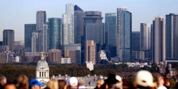 Stijgende leenkosten drukken op Starmer: zorgen over Britse economie.