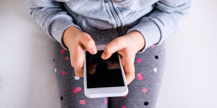 Social media niet veilig genoeg voor kinderen