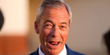 Nigel Farage koopt £1,4 miljoen eigendom na ontvangst van £5 miljoen crypto geschenk