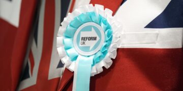 Labour MPs rapporteren Reform UK voor vermeende islamofobie.