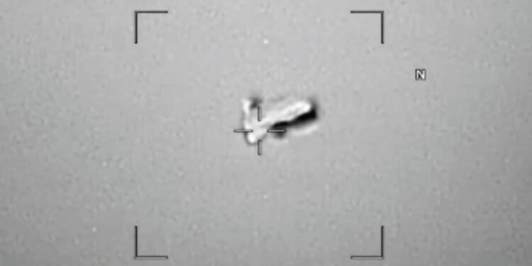 Onthullende Pentagon UFO-files: nooit eerder gezien!