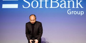 SoftBank investeert €75 miljard in Frankrijk voor AI-centrum, grootste van Europa.