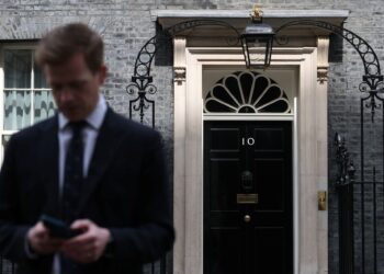 Keir Starmer onder druk: gokken op politieke overleving.