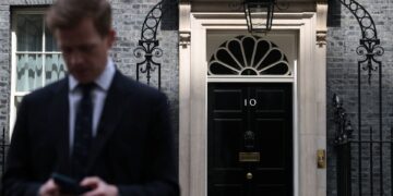 Keir Starmer onder druk: gokken op politieke overleving.