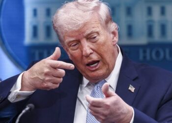 Trump’s aanval op 1 op de 11 wereldburgers.
