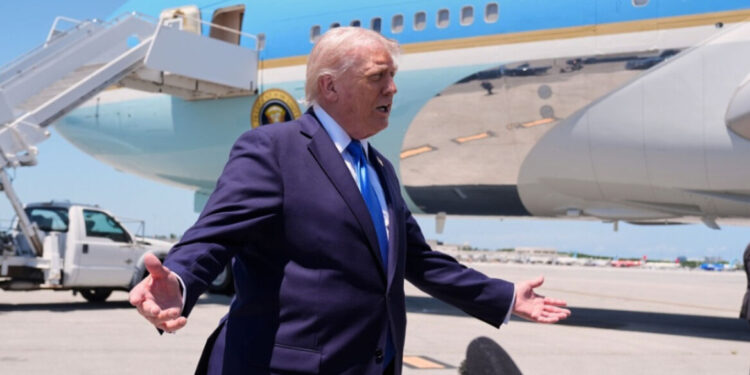 Trump informeert president Zuid-Korea over top met China
