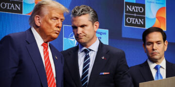 Teheran herstelt 30 raketlocaties langs Hormuz, uitdaging voor Trump en Hegsheth