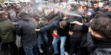 Onrust tijdens 1 mei-bijeenkomsten in Istanbul: politieoptreden en arrestaties