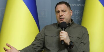Ex-stafchef van Zelensky vrijgelaten na betaling borgsom van 2,7 miljoen euro