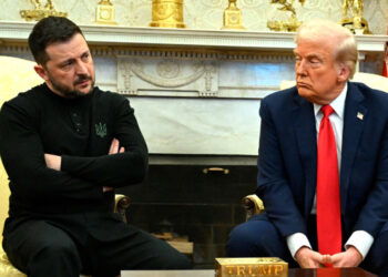 Zelenski verzoekt Trump om meer raketten voor Kiev