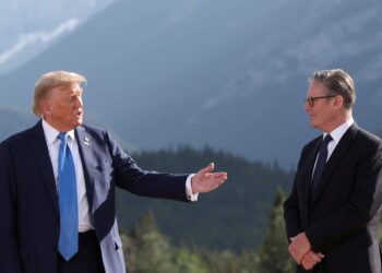 Trump voorspelt aftreden Starmer wegens dubbel falen