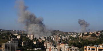 Israëlisch leger meldt 16 doden bij aanslagen in Libanon