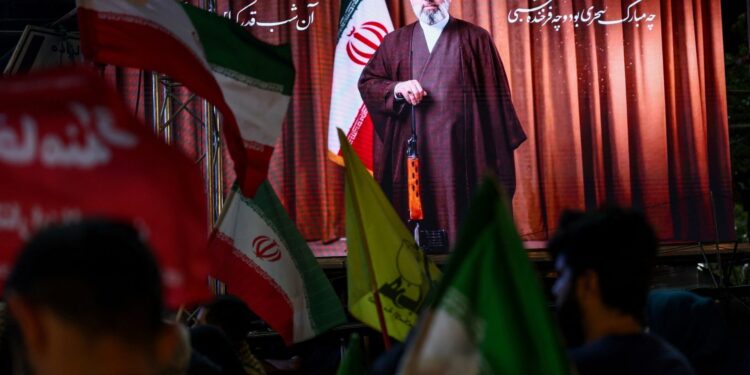 Vijand faalt op slagveld volgens Mojtaba Khamenei