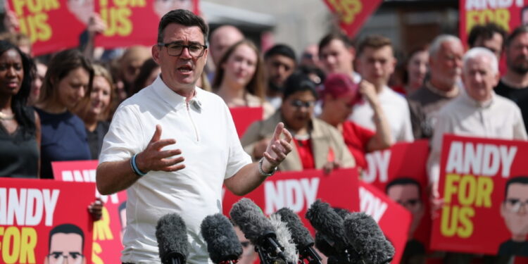 Andy Burnham: nieuwe leider van Labour na vertrek Starmer