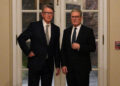 Nieuwe documenten onthullen banden Mandelson met Epstein