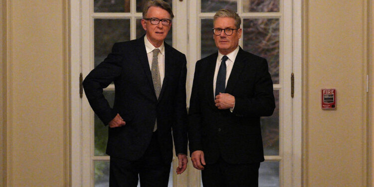 Nieuwe documenten onthullen banden Mandelson met Epstein
