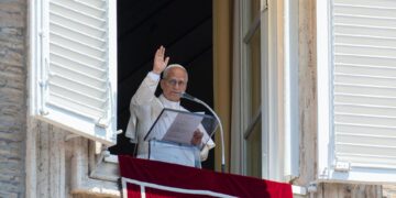 Paus Leo bidt voor slachtoffers, EU stuurt noodhulp naar aardbevingssite