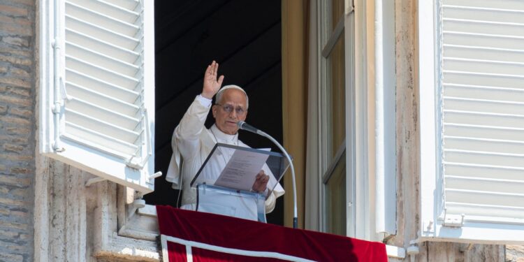 Paus Leo bidt voor slachtoffers, EU stuurt noodhulp naar aardbevingssite