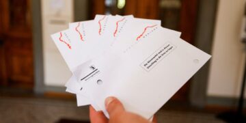 Meerderheid Zwitsers wijst bevolkingsplafond af, eerste schatting