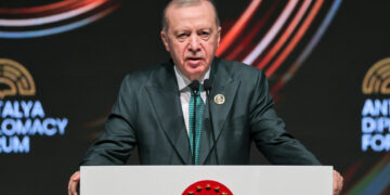 Erdogan’s anti-Israëlische retoriek: belangen in Syrië en escalatie in Middellandse Zeegebied