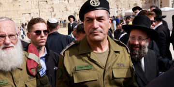 Fragiele wapenstilstand en precaire positie Hezbollah in Libanon, volgens IDF-chef