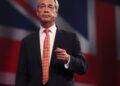 Farage eist spoedige verkiezingen na aftreden van Starmer