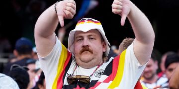 Duitsland vernederd op WK, bondskanselier Merz ‘opgetogen’