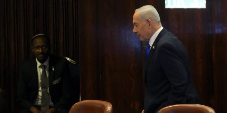 Netanyahu roept veiligheidskabinet bijeen na botsingen met Iran en Hezbollah