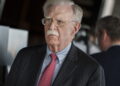 Voormalig Trump-adviseur Bolton schuldig bevonden aan lekken geheime documenten