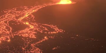 Kilauea-vulkaan op Hawaï: spectaculaire lavafonteinen in uitbarsting