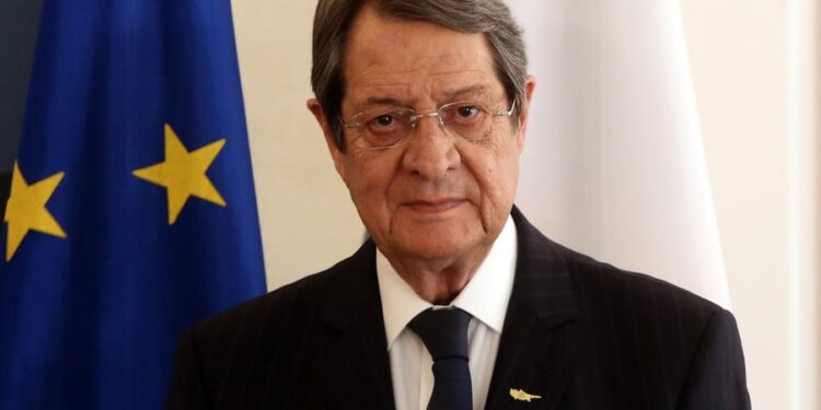 Anticorruptieautoriteit: mogelijk machtsmisbruik door voormalig president N. Anastasiadis