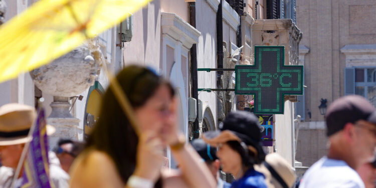 Hittegolf overspoelt Italië, record verwacht in Foggia
