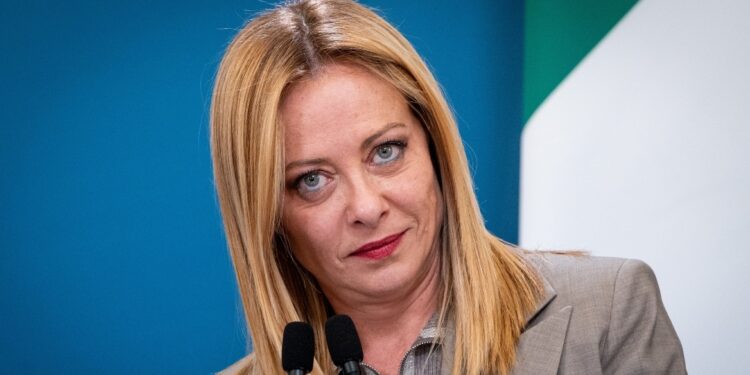 Italië: geen buitengewone belastingen voor rijken, belastingverlaging voor middenklasse