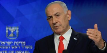 Netanyahu weigert kritiek op Iran-deal tijdens gesprekken met VS.