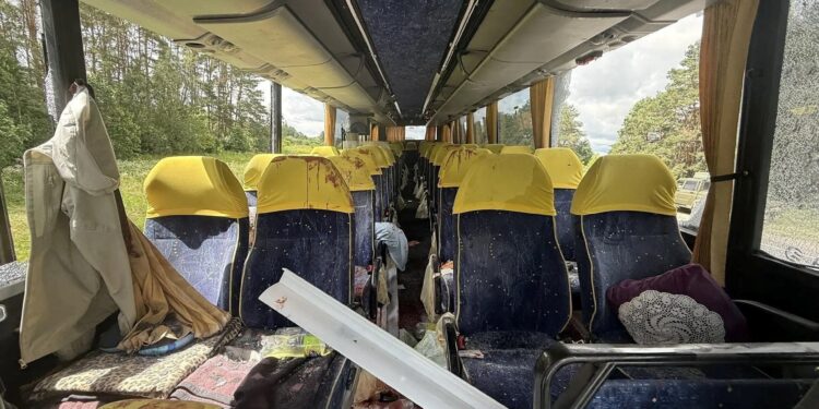 Kiev ontkent aanrijding bus met kinderen in Brjansk