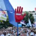 Protesten in Servië blijven doorgaan na aankondiging aftreden president Vucic