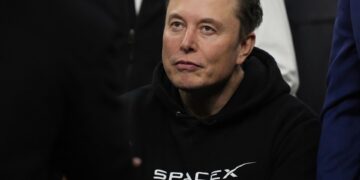 SpaceX debuut op de beurs maakt Elon Musk bijna een biljonair