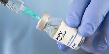 Vaccinatie tegen HPV vermindert risico op overlijden door baarmoederhalskanker voor 30 jaar met bijna nul.