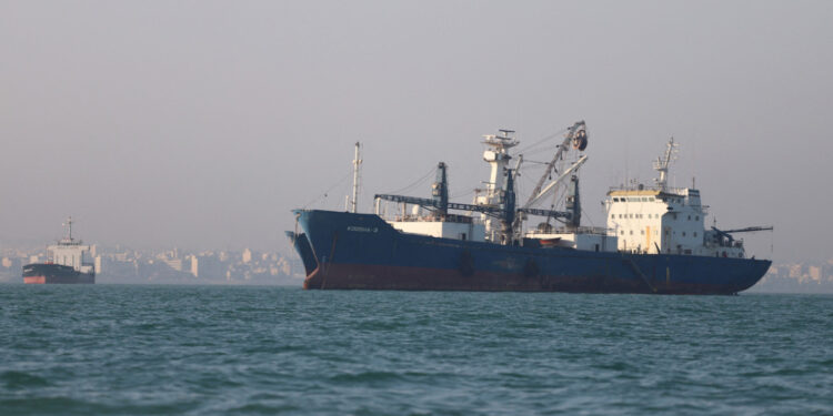 Vrijgave scheepvaart Straat van Hormuz na deal tussen VS en Iran