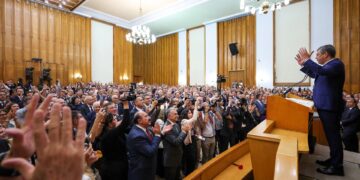 Ozel bekritiseert plan WKK neutralisatie, Kilicdaroglu kondigt schrappingen aan