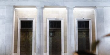 Bank of Greece verhoogt bbp-doelstelling na VS-Iran vredesakkoord