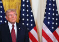 Trump weigert Iraanse tegoeden vrij te geven en eist transparantie over kernwapens.