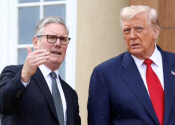 Trump wenst Starmer succes te midden van ontslaggeruchten