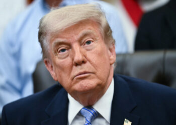 Schepen vol olie verlaten Straat van Hormuz na dreigementen Trump