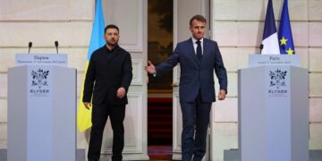 Ontmoeting met Zelensky in Londen door Macron, Mertz en Starmer
