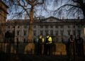 Britten vechten tegen reusachtige Chinese ambassade in Londen