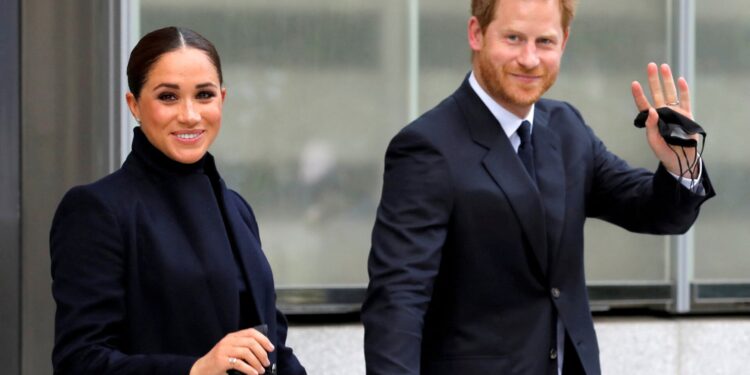 Prins Harry verhuist zonder Meghan en kinderen naar Londen.